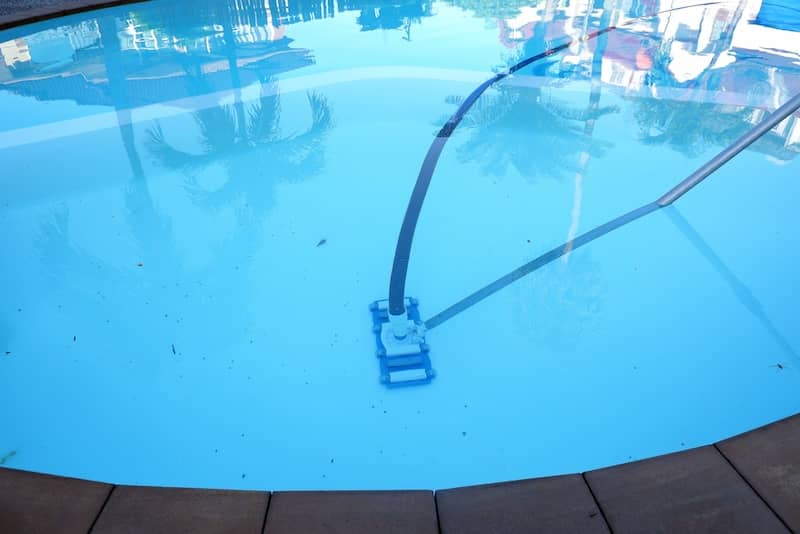 Expert Swimming Pool Repair: No Draining Needed